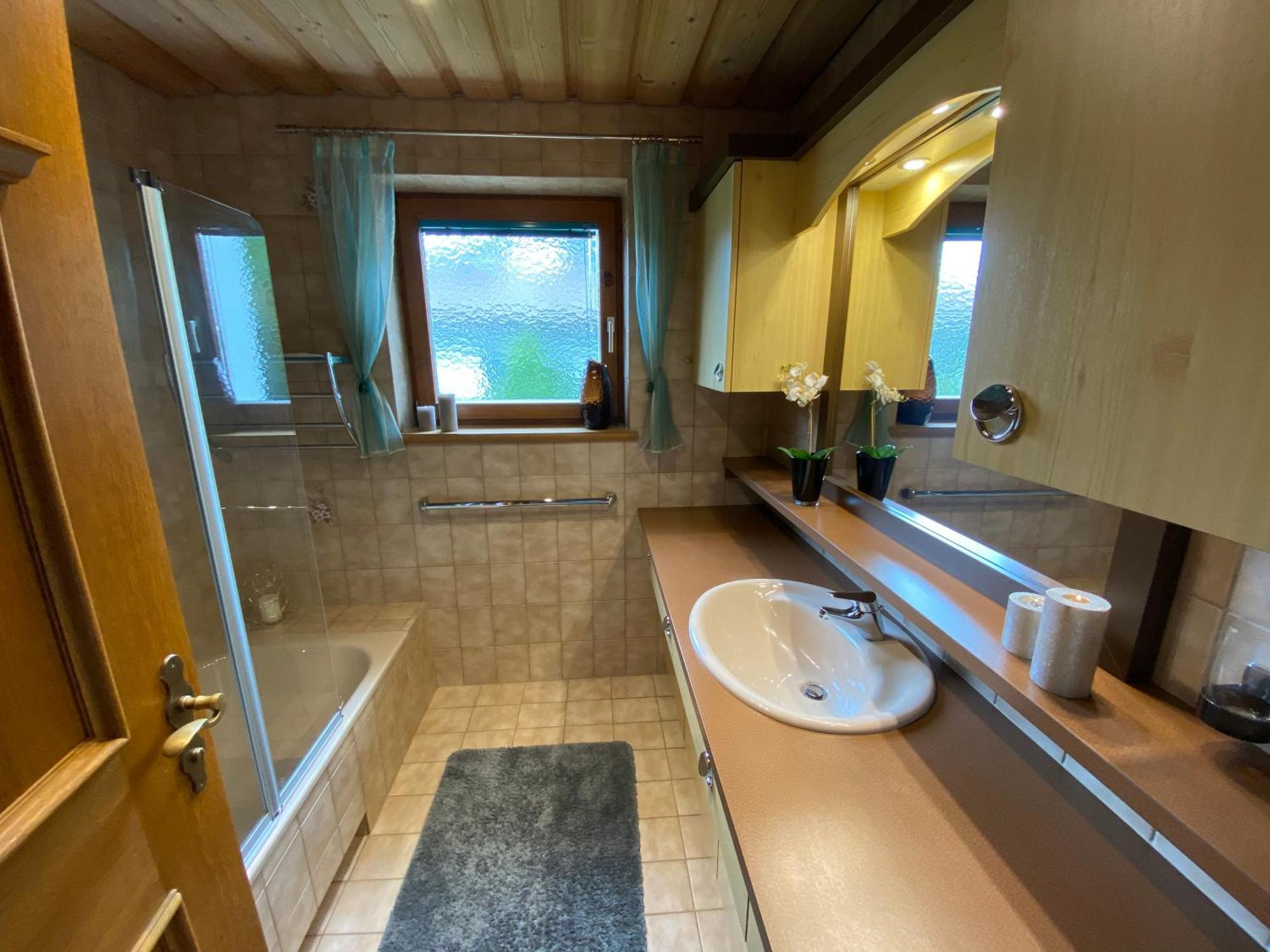 Appartement Ferienhaus Schaiter - Ganzes Haus Mit Garten Und Gratis Parkplatz à Innsbruck Extérieur photo